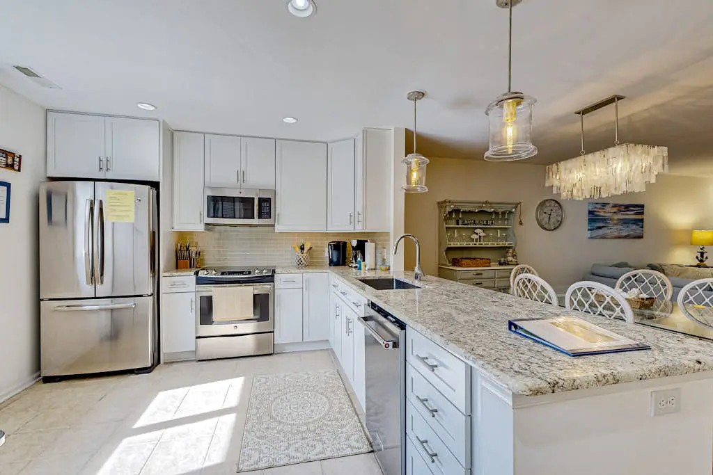 Westwood - 828 Westwood Unit D
