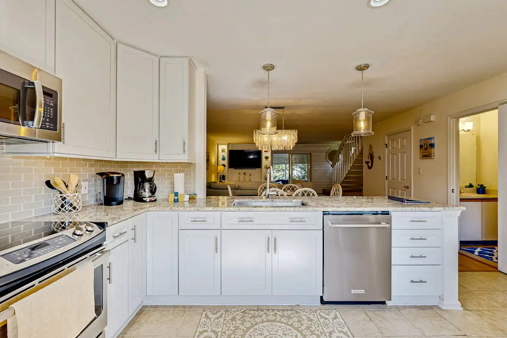 Westwood - 828 Westwood Unit D