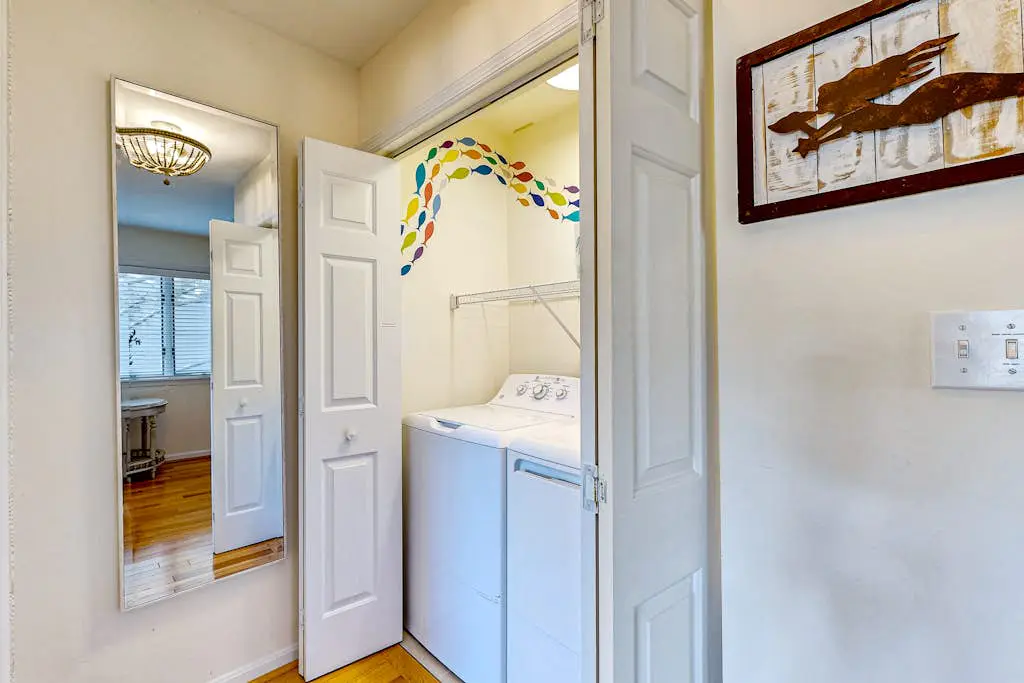 Westwood - 828 Westwood Unit D