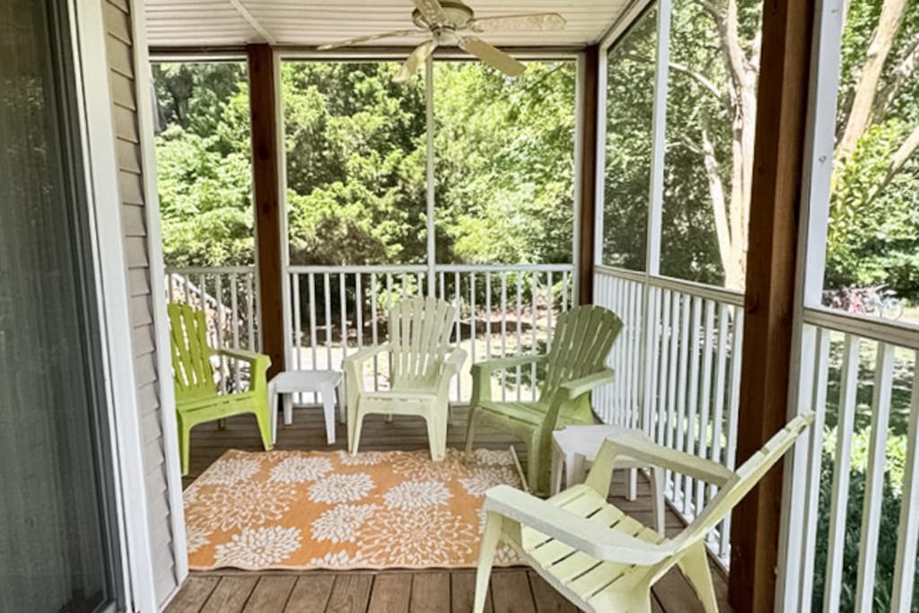 Sea Colony Tennis condo with shared pool, tennis & pickleball courts