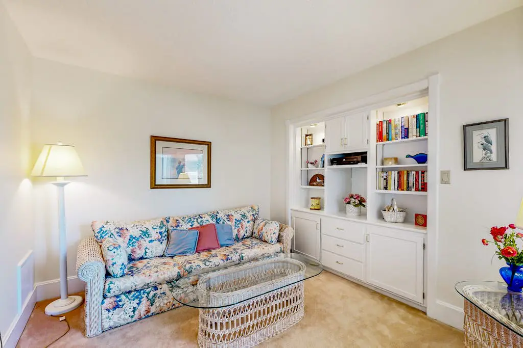 Kings Grant - 40097 E Oceanside Unit 21