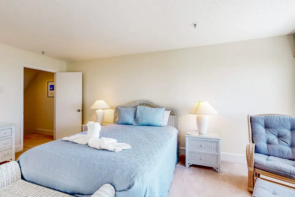 Kings Grant - 40097 E Oceanside Unit 21
