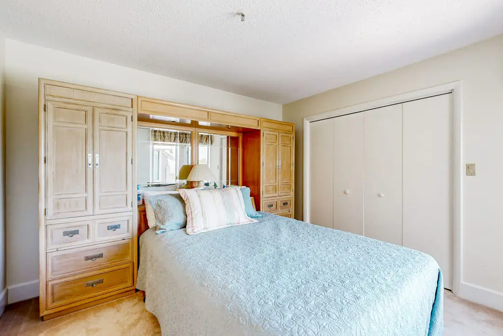 Kings Grant - 40097 E Oceanside Unit 21