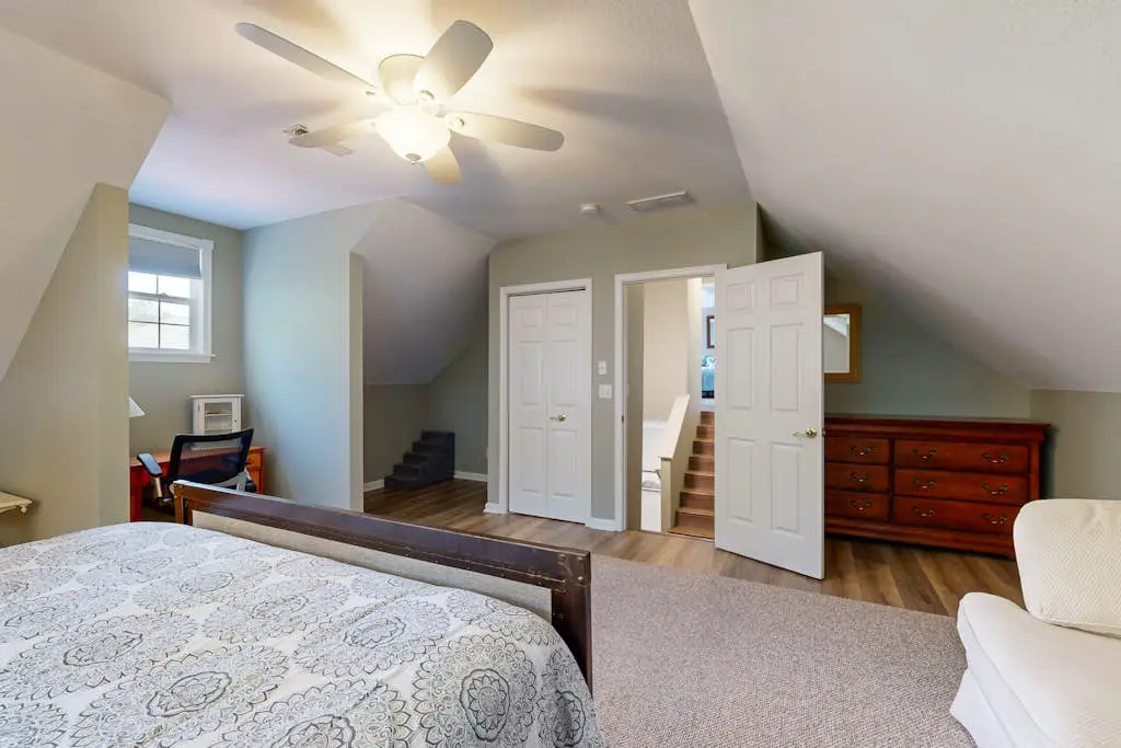 Clearwater - 34031 Monterray Ave