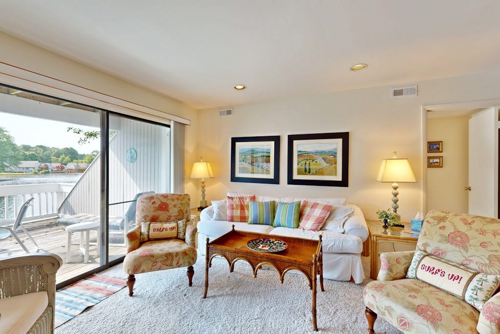 Sea Colony Tennis condo w/ basketball court, gym, pool & tennis courts