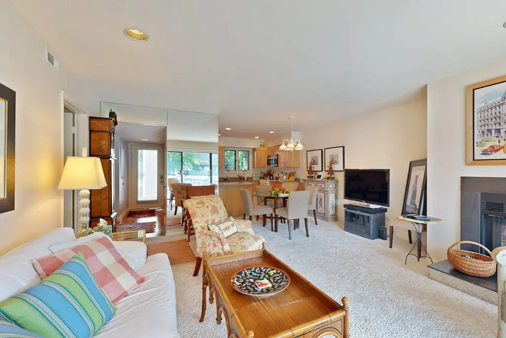 Sea Colony - 33577 West Lake View, Unit 1004B