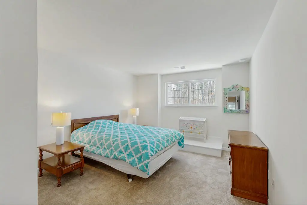 Friendship Creek - 35039 Dundee St