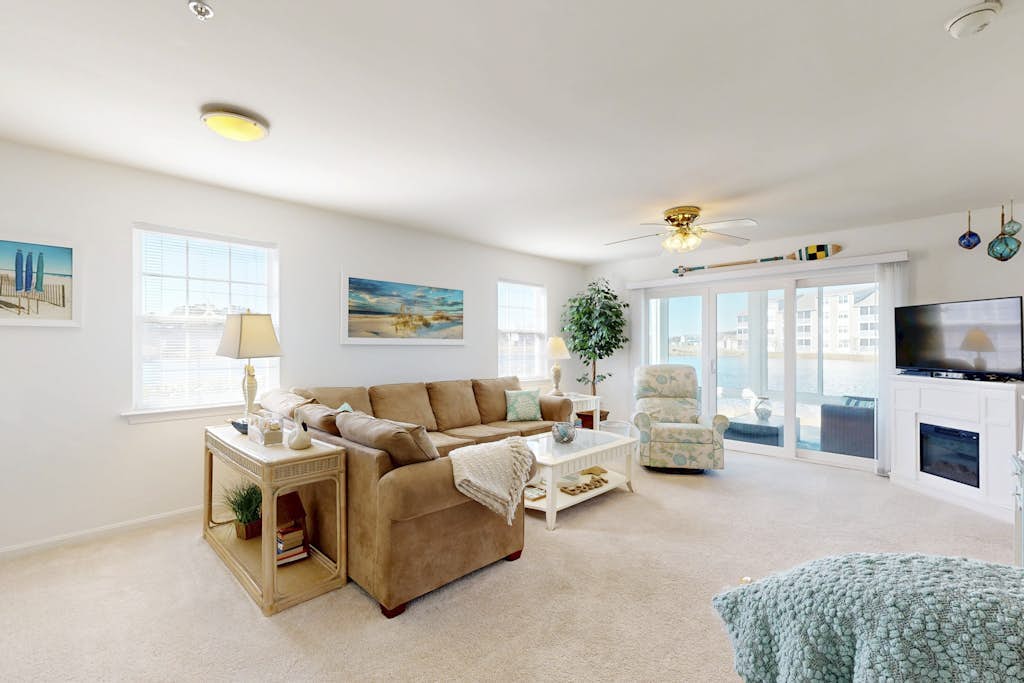 1st-floor Bethany Bay condo with bay views & on-site golf/pool/tennis