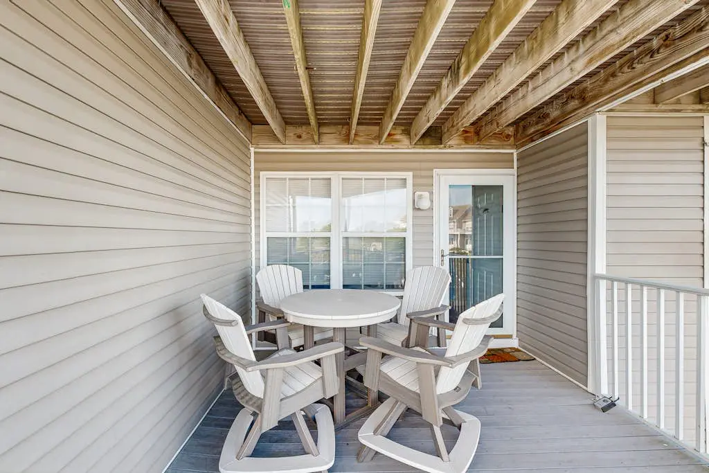 Bethany Bay - 1004 Pavilion Dr