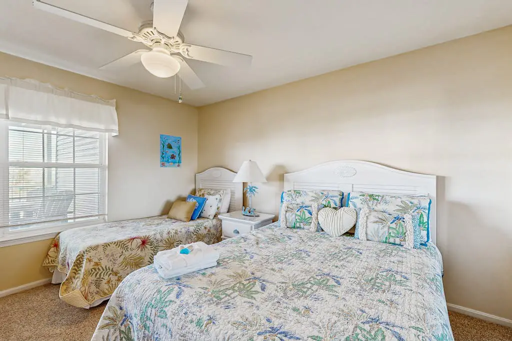 Bethany Bay - 1004 Pavilion Dr