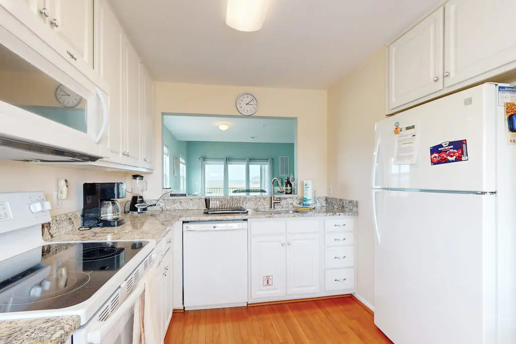 Bethany Bay - 37448 Pettinaro Dr #5705