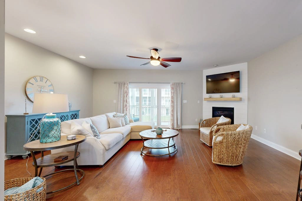 Sandy Cove - 30184 Jump Ln