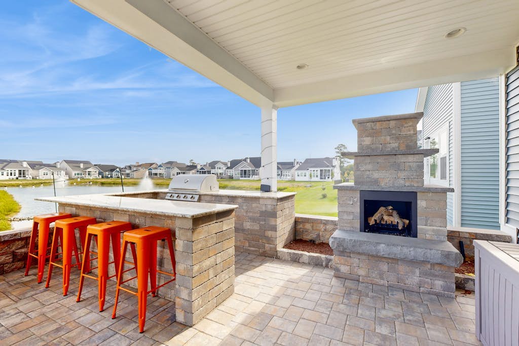 House near Bethany and James Farm Bay beaches, best views in neighborhood