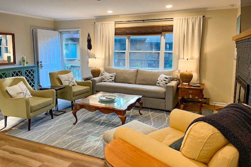 Town of Bethany Beach house walking distance to ocean, restaurants & shops