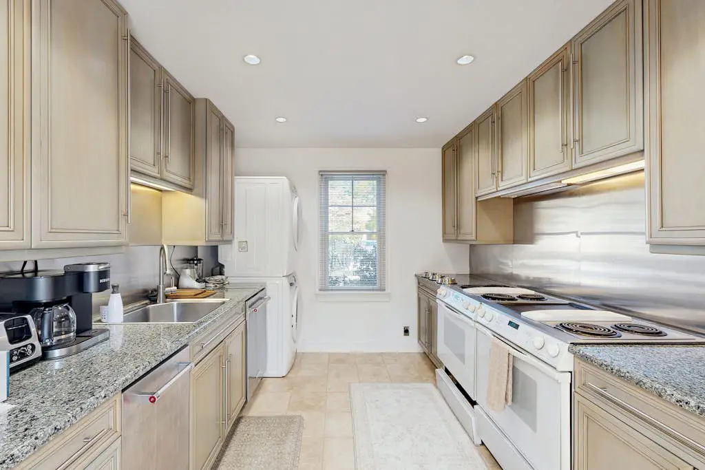 Town of Rehoboth Beach - 38242 Robinson Dr. Unit #1