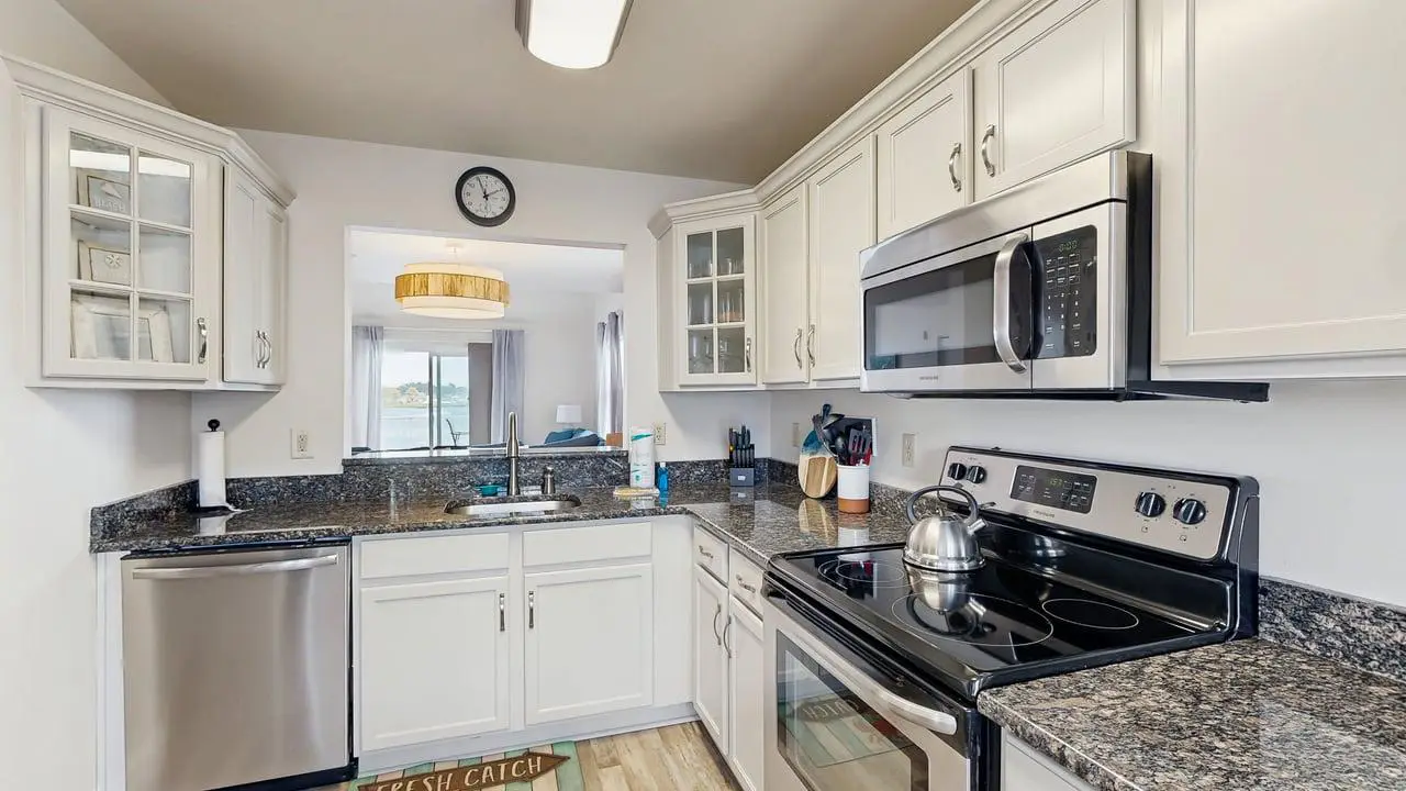 Bethany Bay - 206 Anderson Dr
