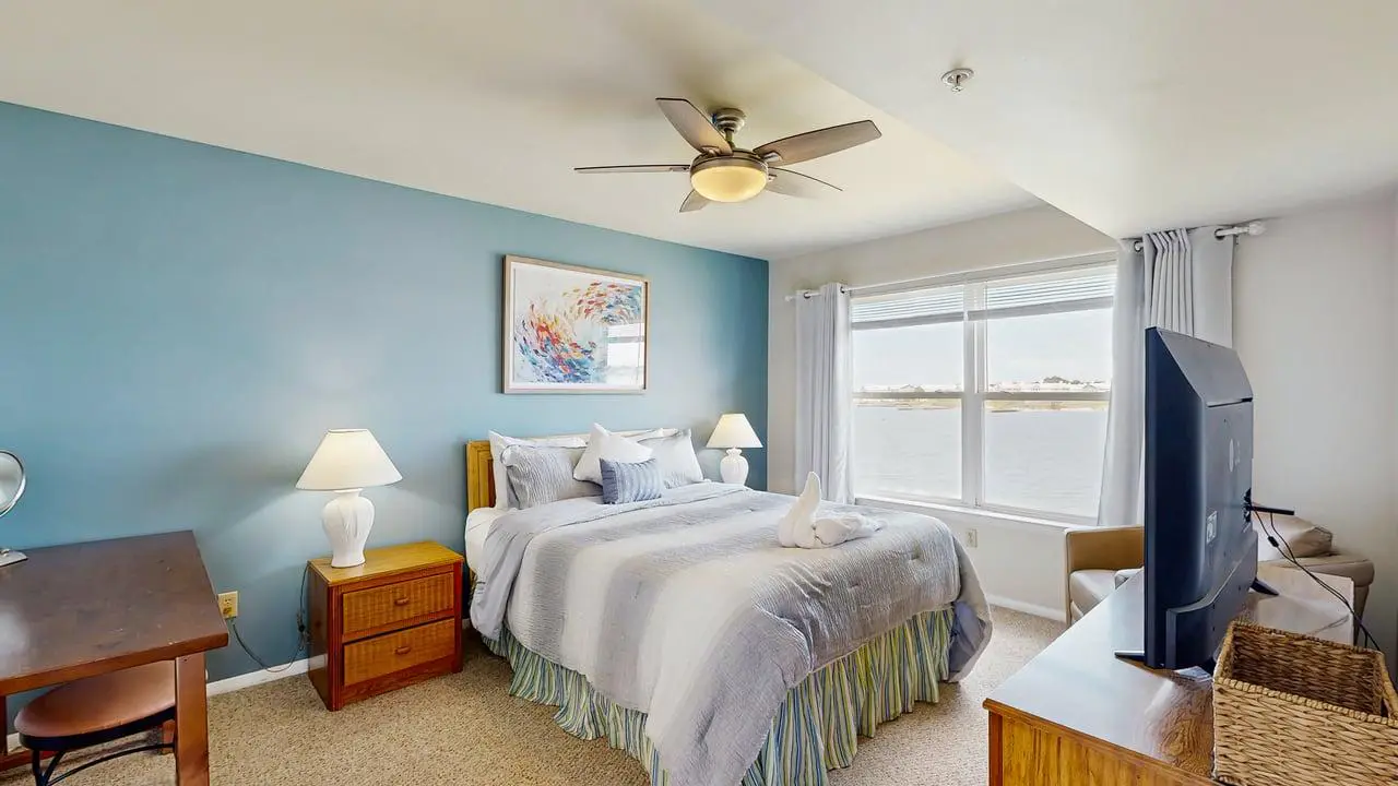 Bethany Bay - 206 Anderson Dr
