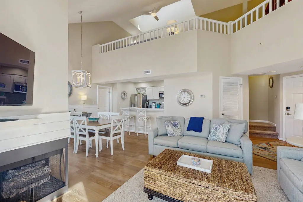 Sea Colony - 15007 Tall Pines Ct