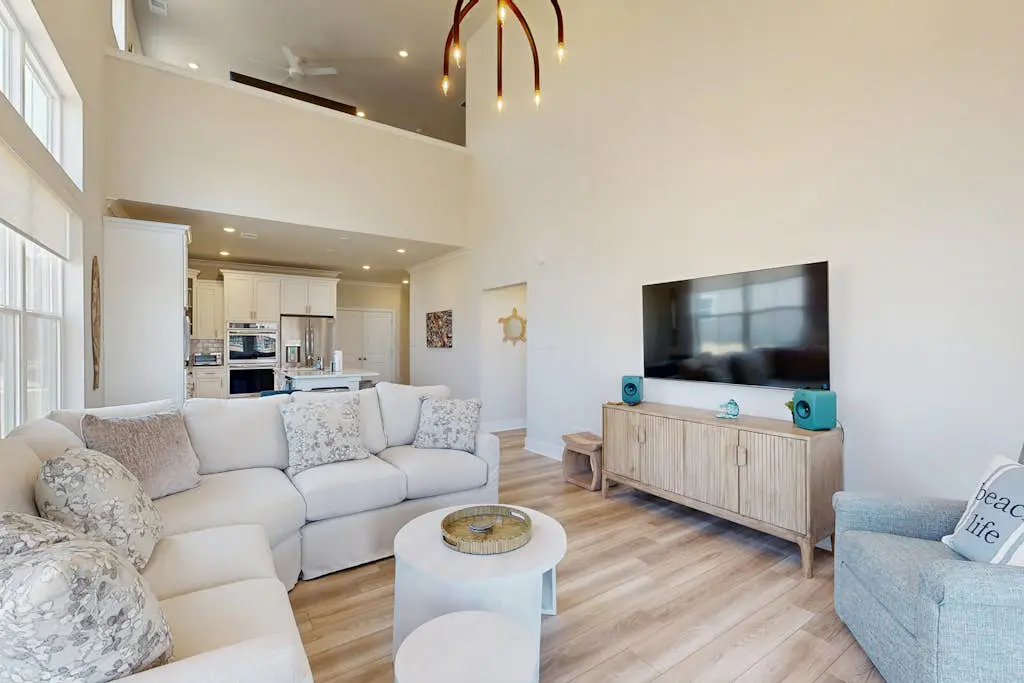 Milos Haven - 31317 Taywood Dr