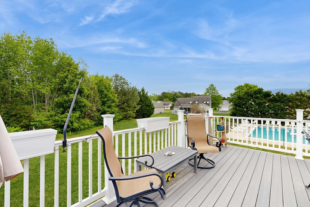 Townhomes of Providence - 4 John Hall Dr