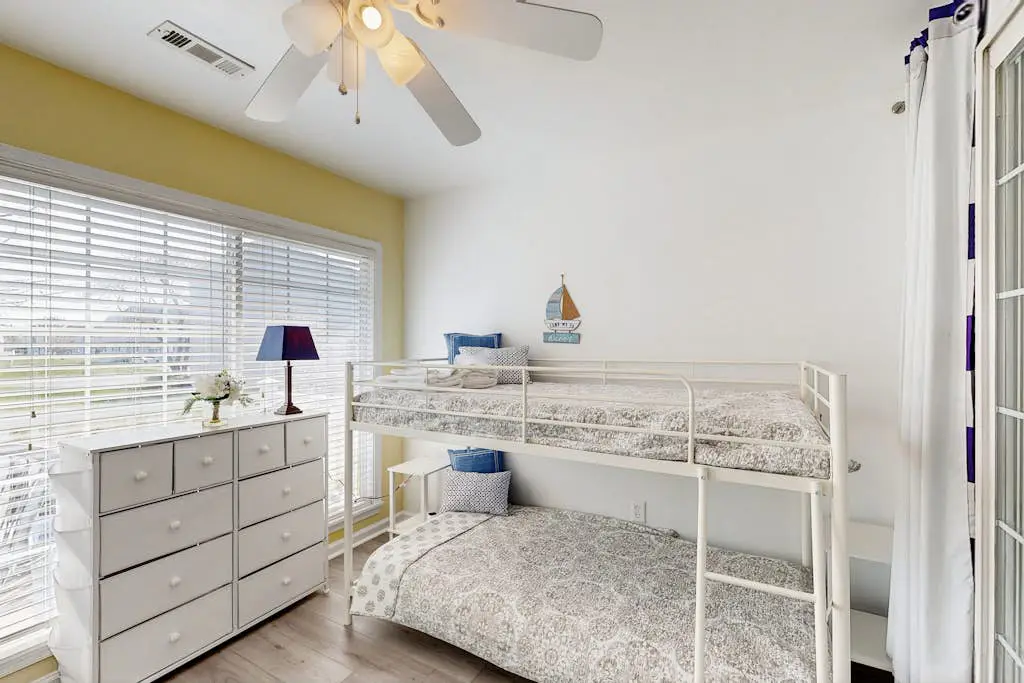 Bethany Meadows - 38172 Beachwood Ct #12