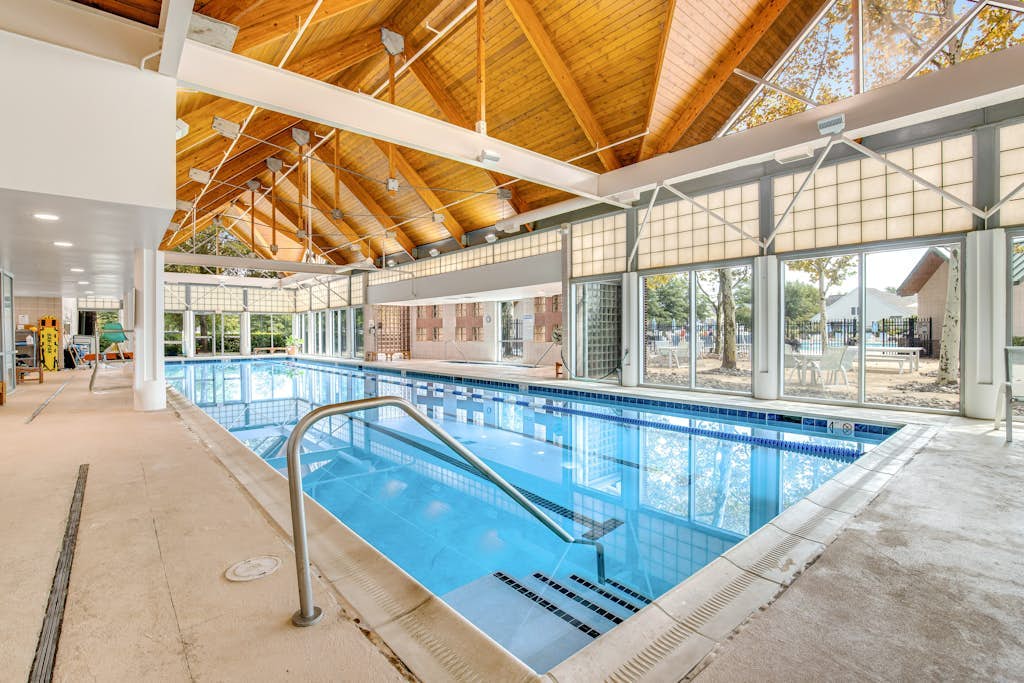 Bear Trap Dunes dog friendly condo with pools, hot tub, WiFi, central A/C