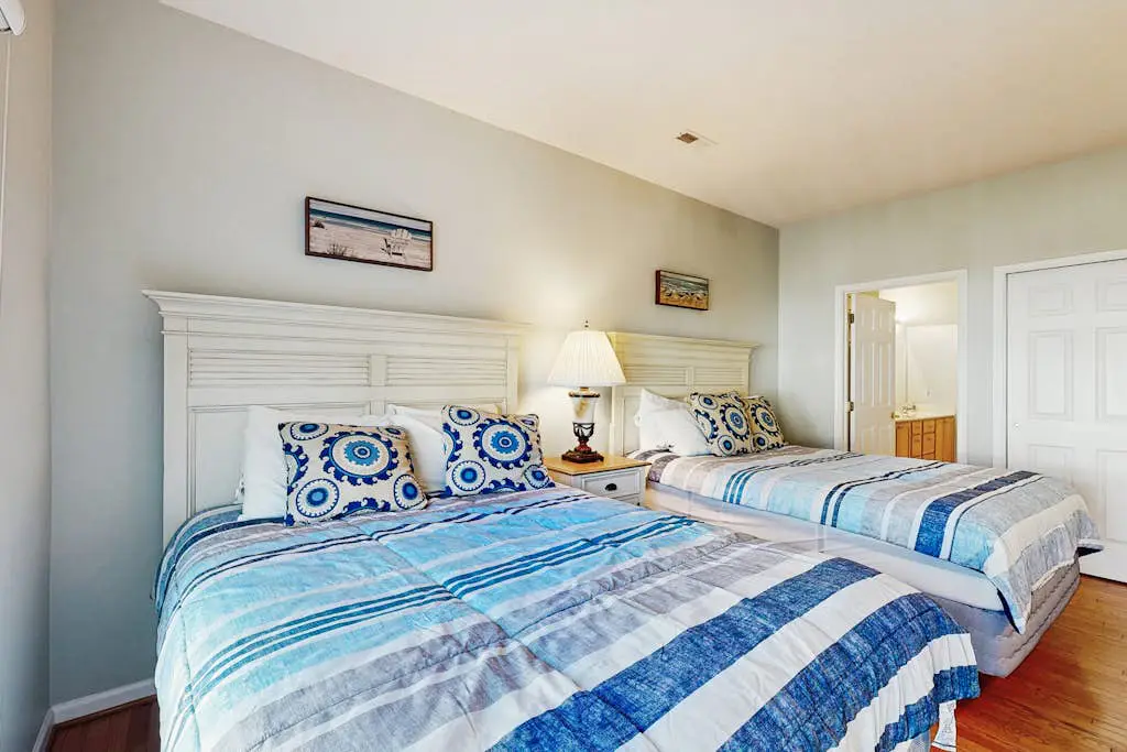 Bayside Bethany Lakes - 38337 N Mill Ln 109
