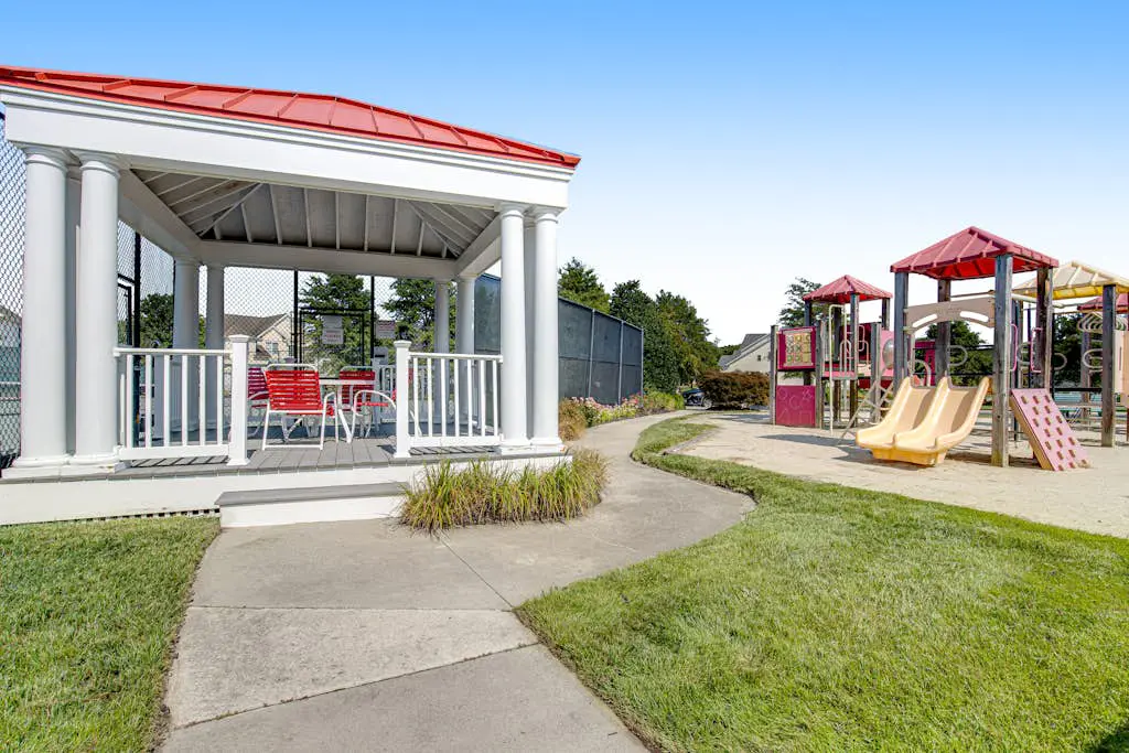 Bayside Bethany Lakes - 38337 N Mill Ln 109