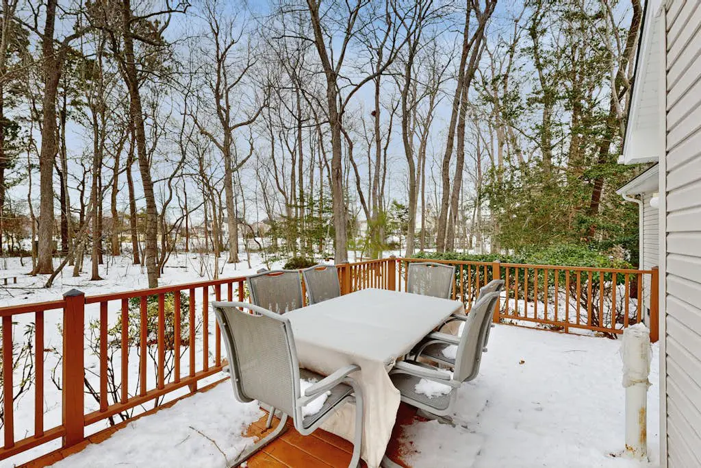 Salt Pond - 702 Fox Tail Dr