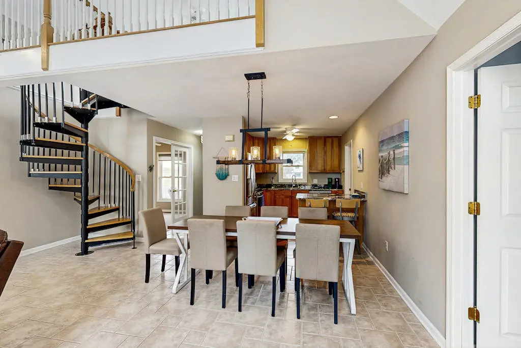 Salt Pond - 702 Fox Tail Dr