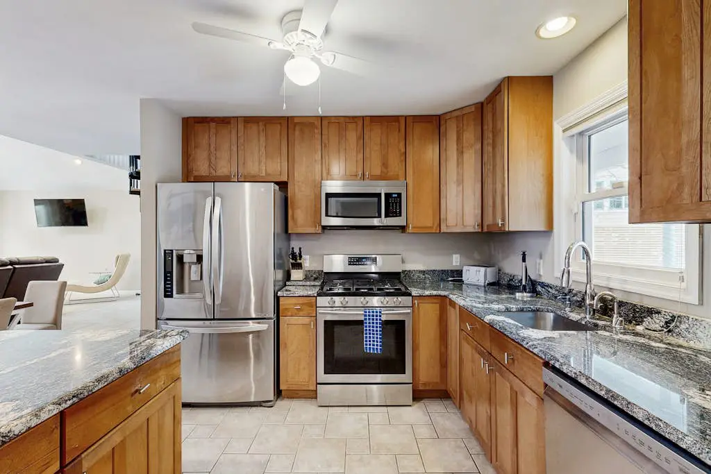 Salt Pond - 702 Fox Tail Dr