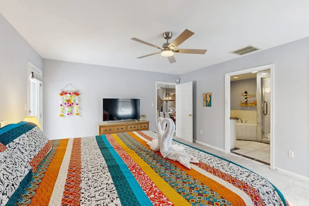 Salt Pond - 702 Fox Tail Dr