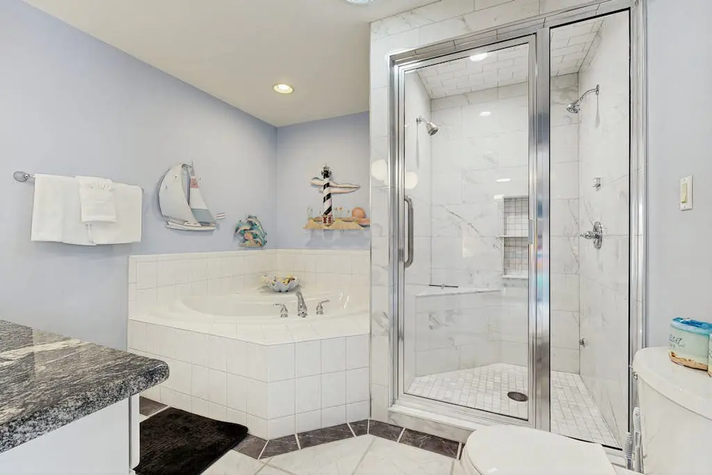 Salt Pond - 702 Fox Tail Dr