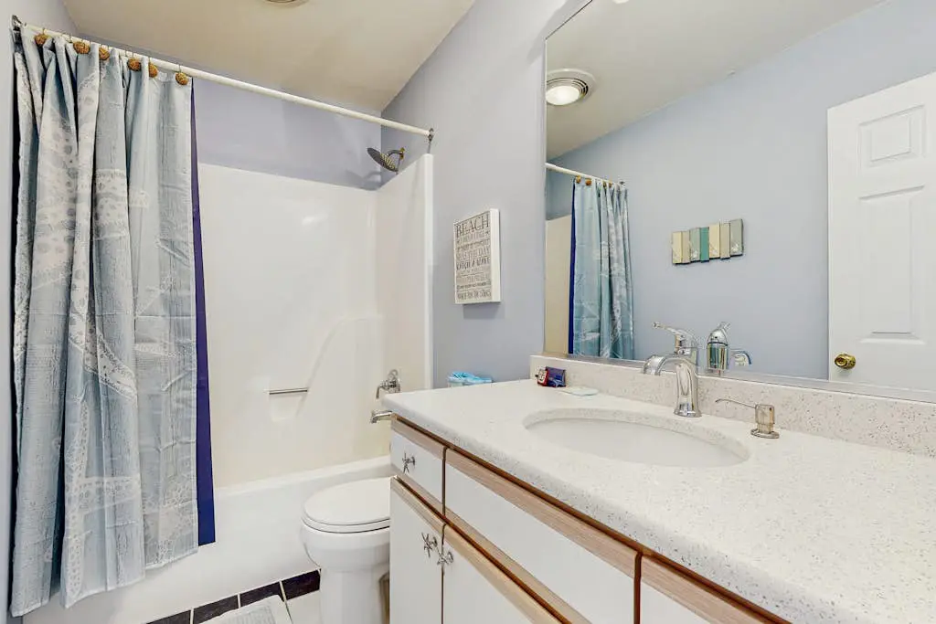 Salt Pond - 702 Fox Tail Dr
