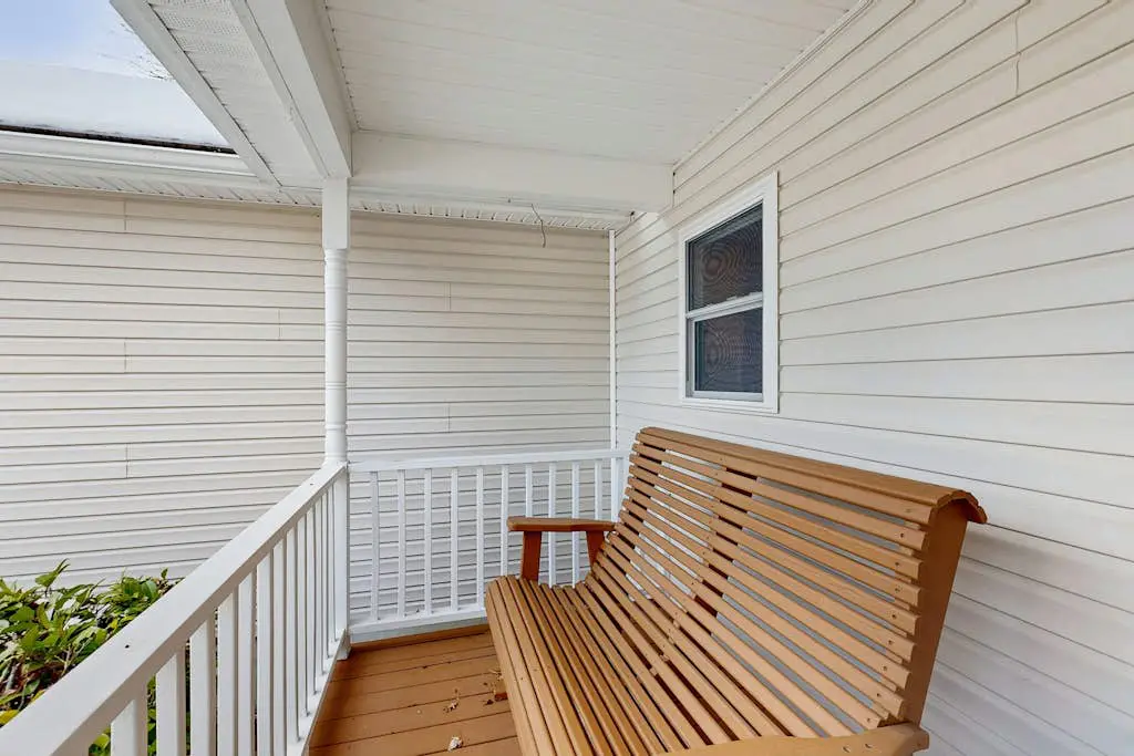 Salt Pond - 702 Fox Tail Dr