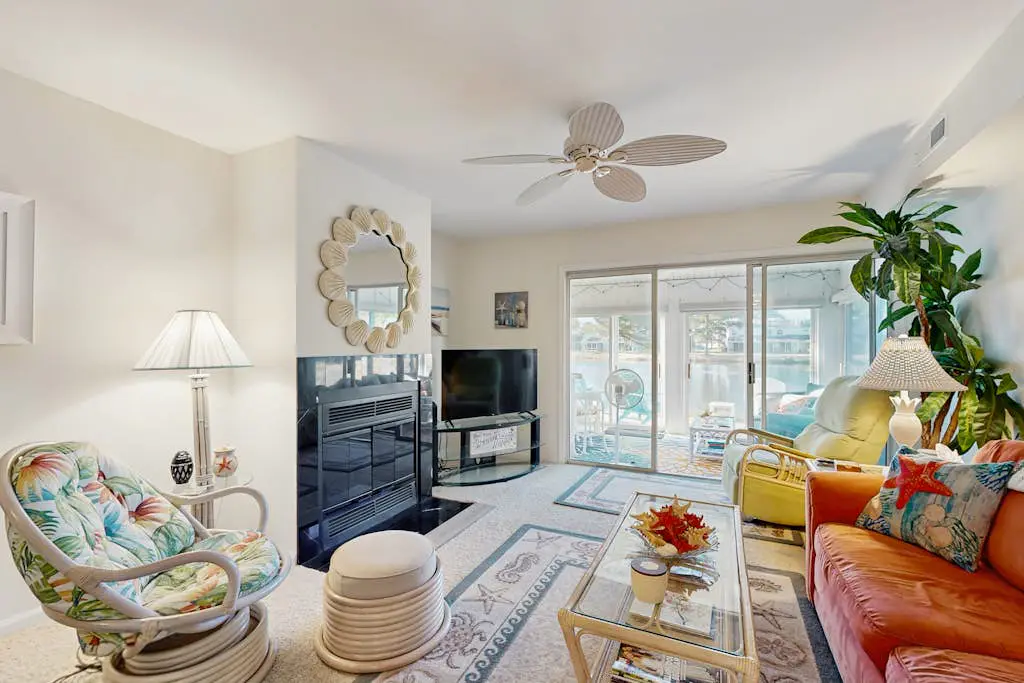 Mallard Lakes - 38082 Mockingbird Ln