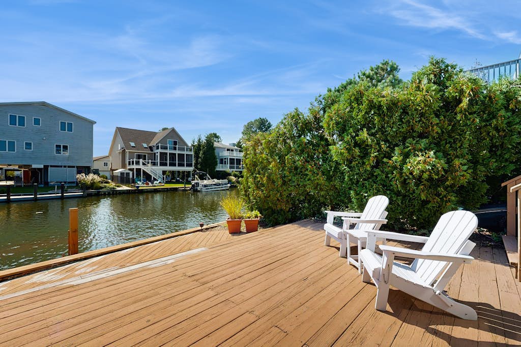 Town of South Bethany Bay Front house w/boat dock, deck, grill