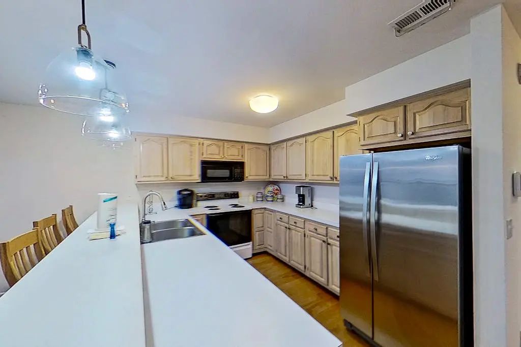 Salt Pond - 38435 Mainsail Dr #9