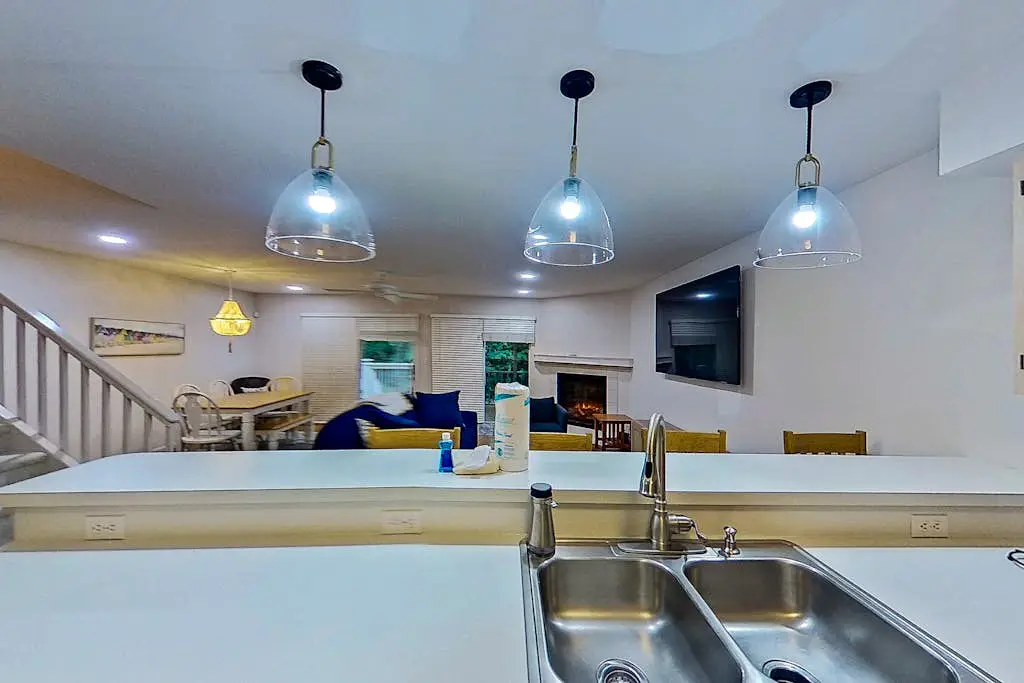 Salt Pond - 38435 Mainsail Dr #9