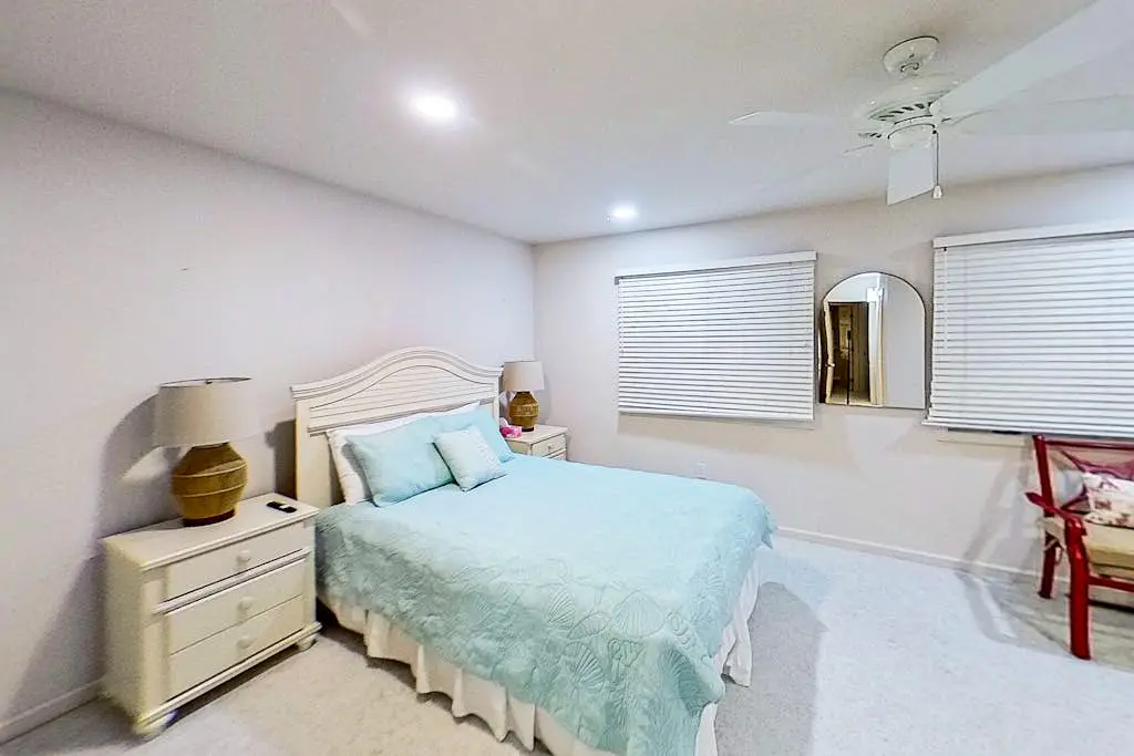 Salt Pond - 38435 Mainsail Dr #9