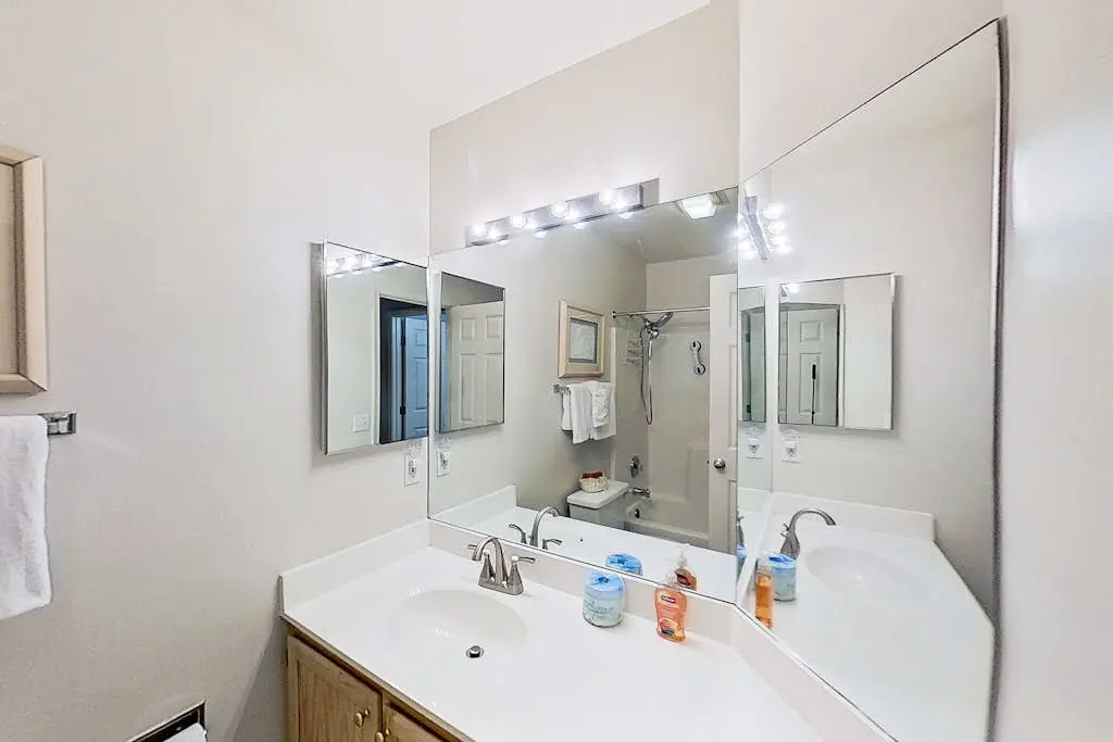Salt Pond - 38435 Mainsail Dr #9