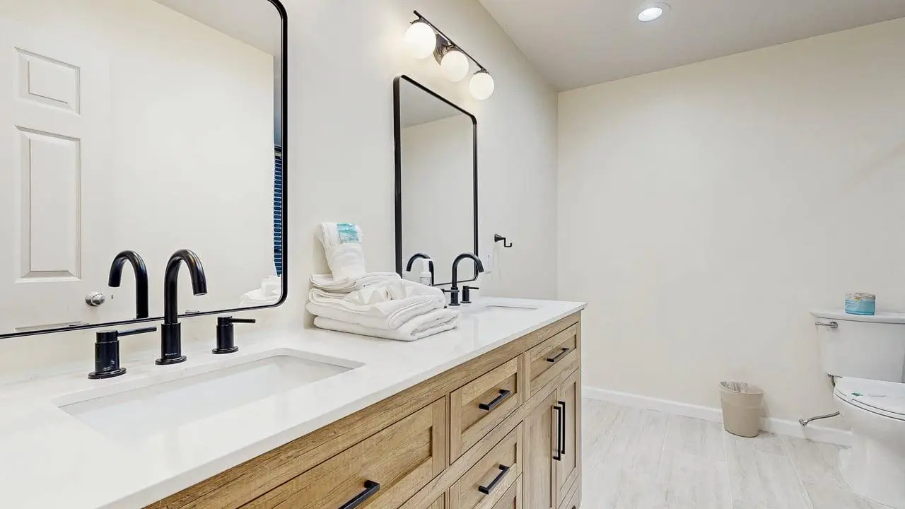 Salt Pond - 38435 Mainsail Dr #9