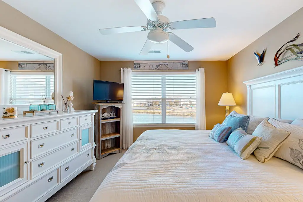 Bethany Bay - 37400 Pettinaro Dr Unit# 2003
