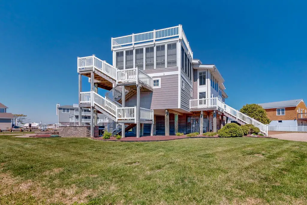 Town of Fenwick Island - 23 W Essex St