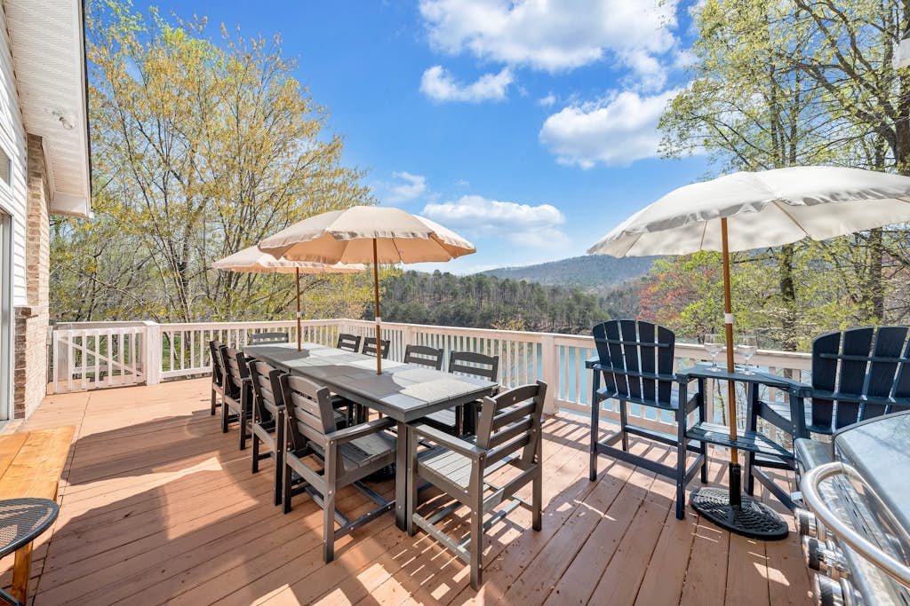 Heron's Cove - Pet friendly, Private Dock!