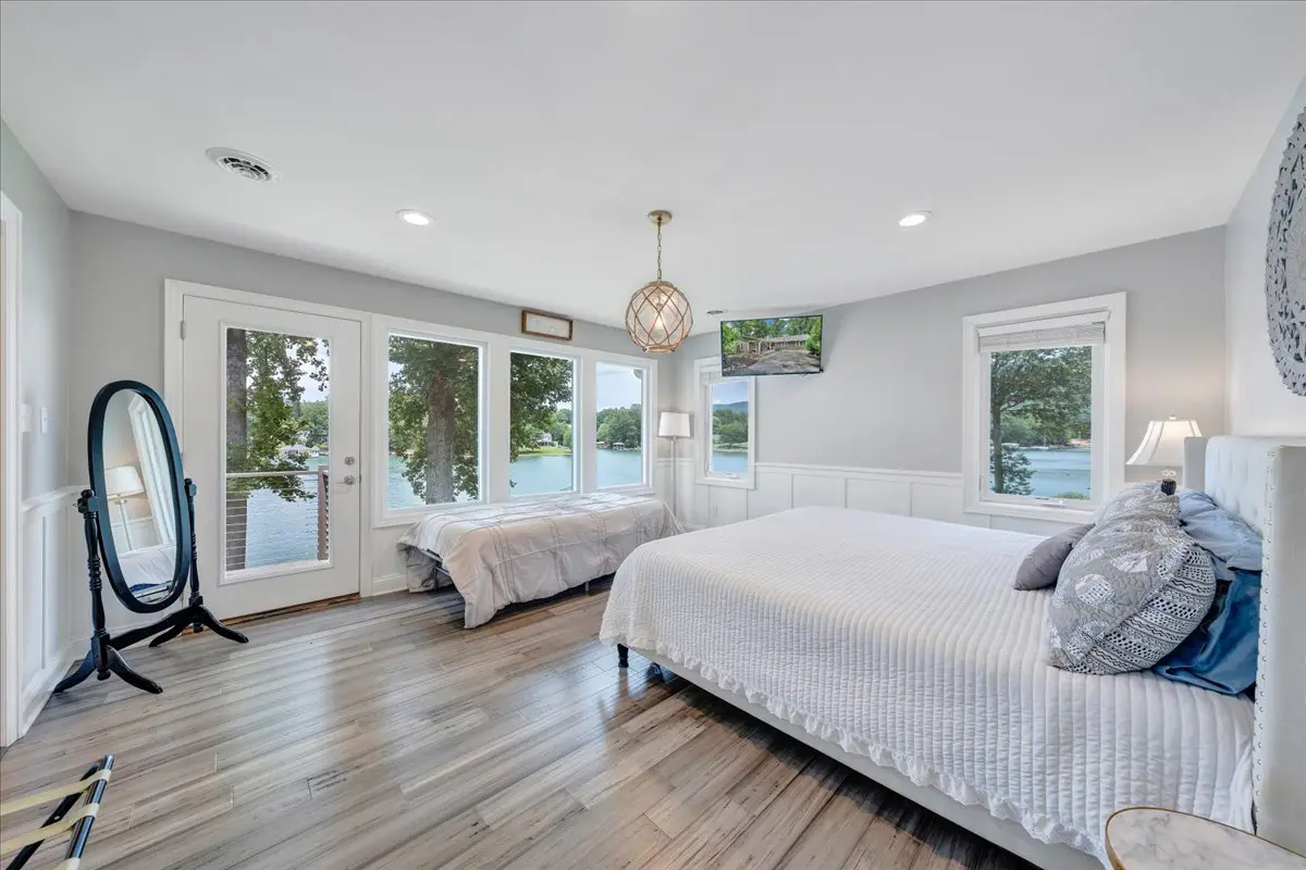 Cove Retreat