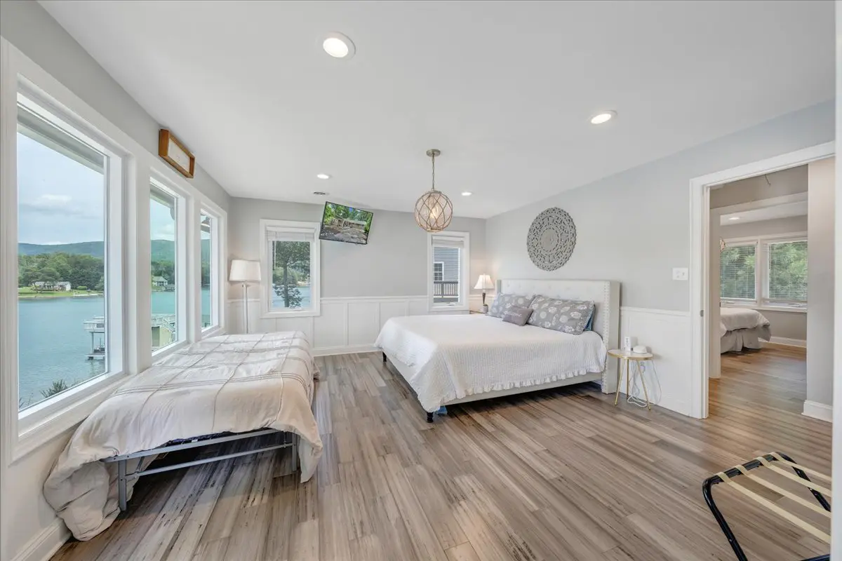 Cove Retreat