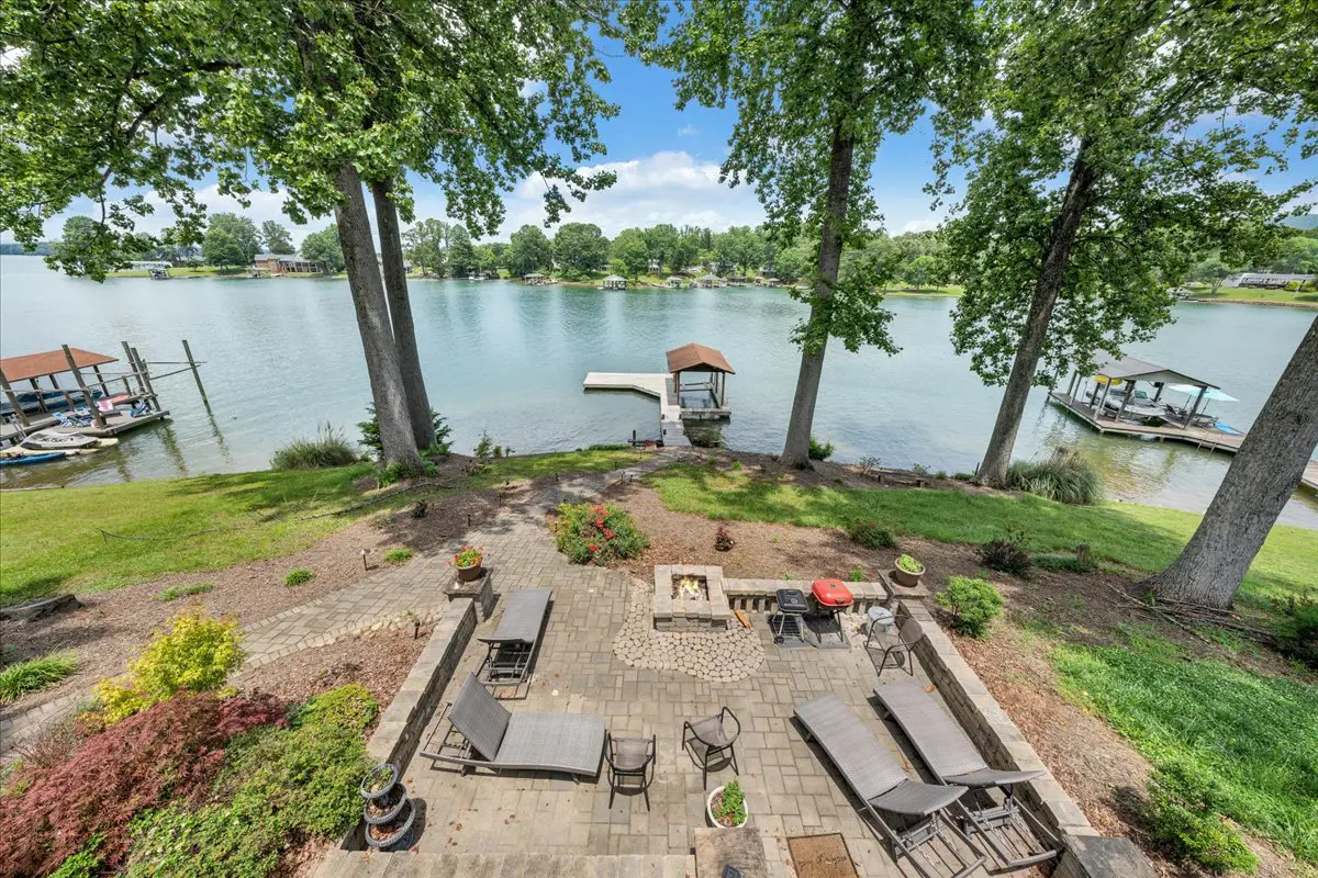 Cove Retreat