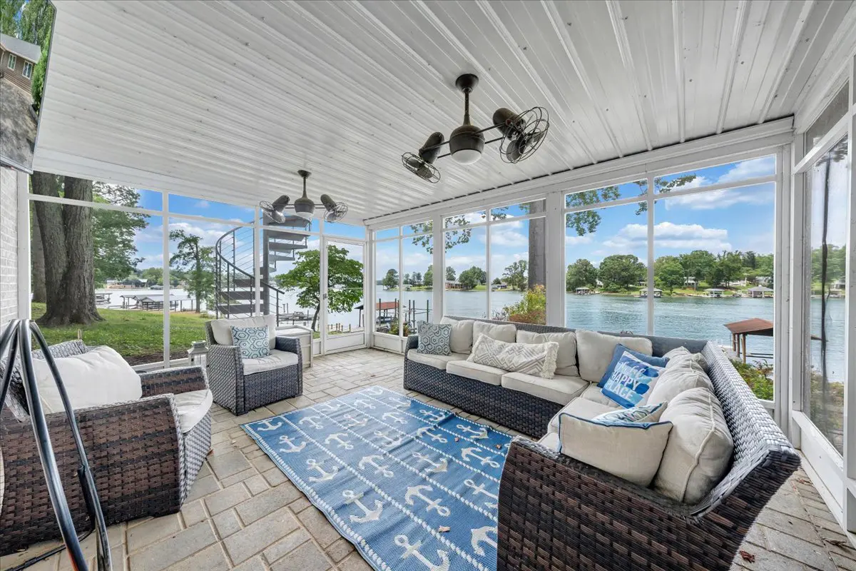 Cove Retreat
