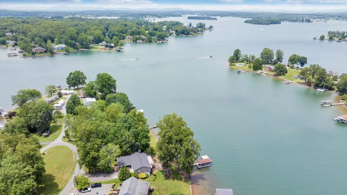 Cove Retreat